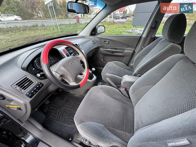 Хендай Туксон 2006 в Полтаве на Automoto.ua Зеленый Хендай Туксон, объемом двигателя 2 л и пробегом 221 тыс. км за 8299 $, фото 16 на Automoto.ua