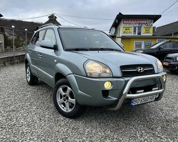 Зеленый Хендай Туксон, объемом двигателя 2 л и пробегом 190 тыс. км за 8450 $, фото 20 на Automoto.ua