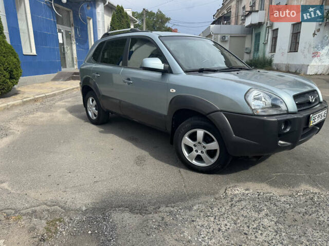 Хендай Туксон 2006 в Николаеве на Automoto.ua Зеленый Хендай Туксон, объемом двигателя 1.98 л и пробегом 234 тыс. км за 7700 $, фото 3 на Automoto.ua