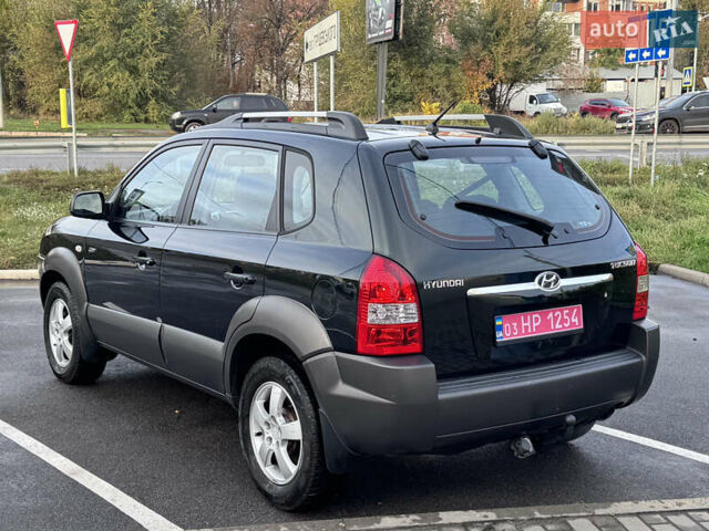 Хендай Туксон 2006 в Полтаве на Automoto.ua Зеленый Хендай Туксон, объемом двигателя 2 л и пробегом 221 тыс. км за 8299 $, фото 9 на Automoto.ua