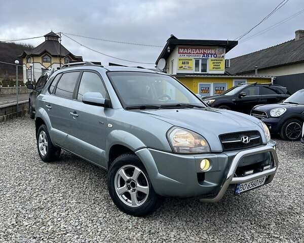 Зеленый Хендай Туксон, объемом двигателя 2 л и пробегом 190 тыс. км за 8450 $, фото 19 на Automoto.ua