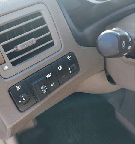 Зеленый Хендай Туксон, объемом двигателя 2 л и пробегом 137 тыс. км за 8500 $, фото 28 на Automoto.ua