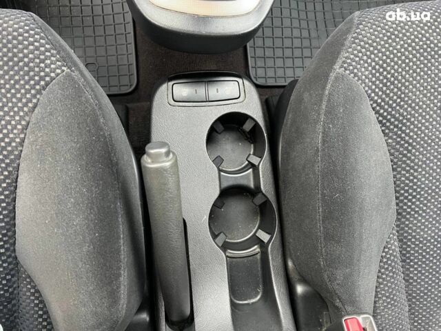 Зеленый Хендай Туксон, объемом двигателя 2 л и пробегом 223 тыс. км за 8540 $, фото 27 на Automoto.ua