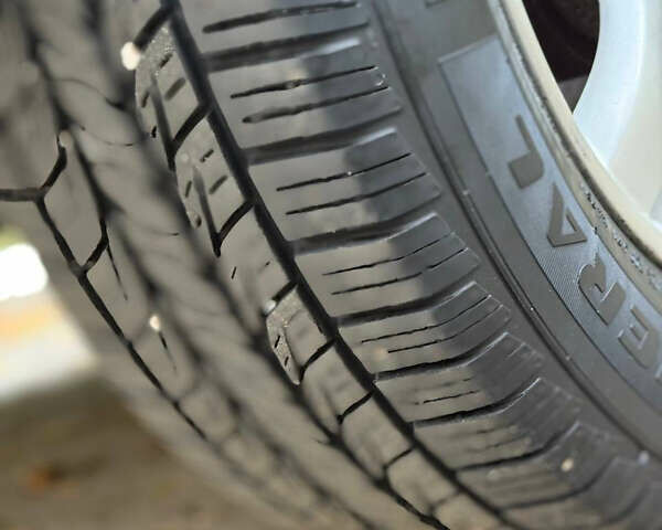 Хендай Туксон 2007 в Одессе на Automoto.ua Зеленый Хендай Туксон, объемом двигателя 1.98 л и пробегом 180 тыс. км за 6700 $, фото 26 на Automoto.ua