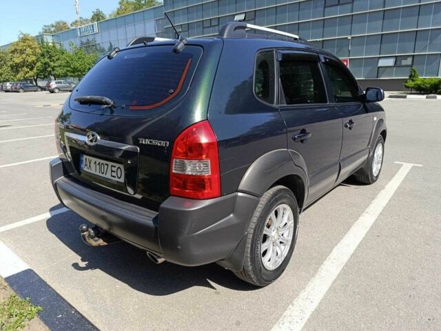 Зелений Хендай Туксон, об'ємом двигуна 2 л та пробігом 203 тис. км за 7200 $, фото 2 на Automoto.ua