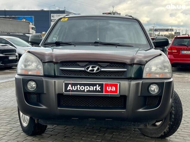 Зеленый Хендай Туксон, объемом двигателя 2 л и пробегом 223 тыс. км за 8540 $, фото 1 на Automoto.ua