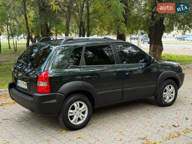 Хендай Туксон 2007 в Одессе на Automoto.ua Зеленый Хендай Туксон, объемом двигателя 1.98 л и пробегом 180 тыс. км за 6700 $, фото 7 на Automoto.ua