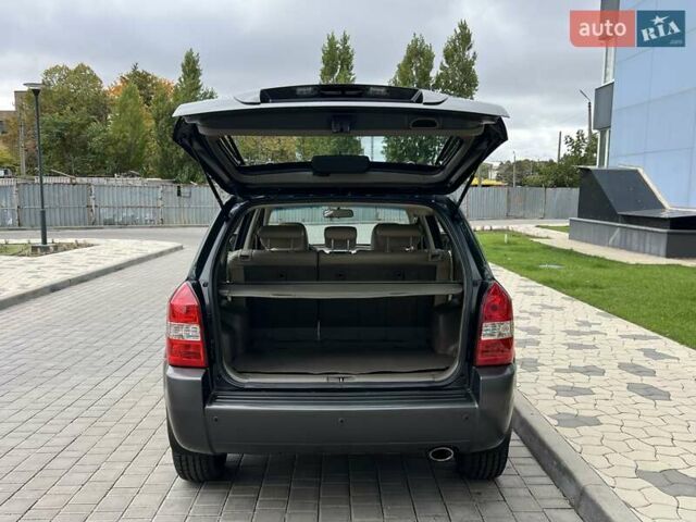 Зеленый Хендай Туксон, объемом двигателя 2 л и пробегом 82 тыс. км за 9950 $, фото 22 на Automoto.ua