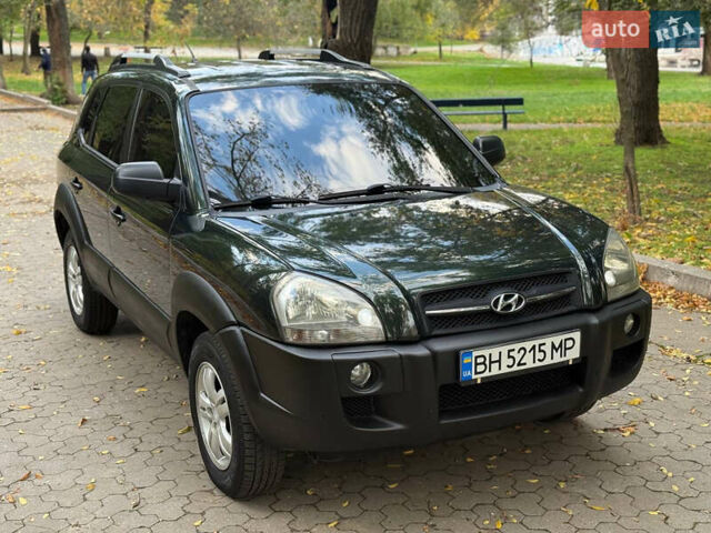 Хендай Туксон 2007 в Одессе на Automoto.ua Зеленый Хендай Туксон, объемом двигателя 1.98 л и пробегом 180 тыс. км за 6700 $, фото 5 на Automoto.ua