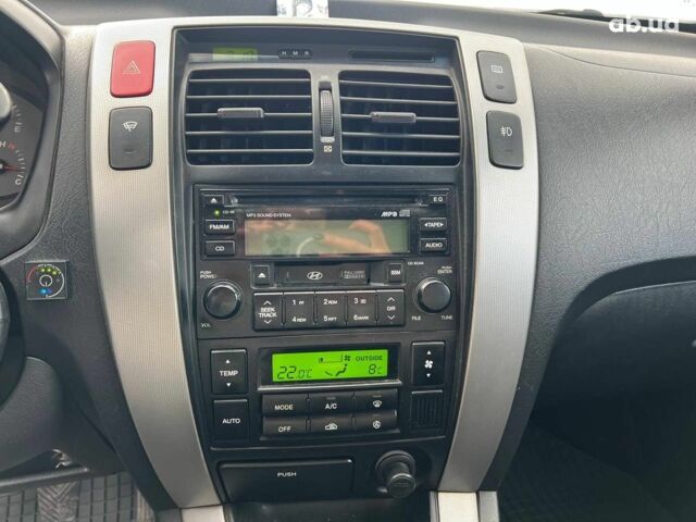 Зеленый Хендай Туксон, объемом двигателя 2 л и пробегом 223 тыс. км за 8540 $, фото 23 на Automoto.ua