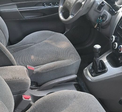 Зеленый Хендай Туксон, объемом двигателя 0 л и пробегом 250 тыс. км за 4000 $, фото 8 на Automoto.ua