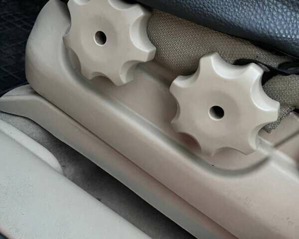 Зеленый Хендай Туксон, объемом двигателя 1.98 л и пробегом 205 тыс. км за 7700 $, фото 25 на Automoto.ua