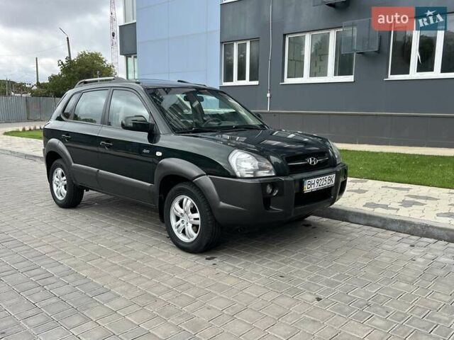 Зеленый Хендай Туксон, объемом двигателя 2 л и пробегом 82 тыс. км за 9950 $, фото 29 на Automoto.ua