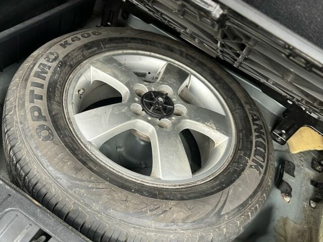 Зеленый Хендай Туксон, объемом двигателя 2 л и пробегом 190 тыс. км за 6150 $, фото 15 на Automoto.ua