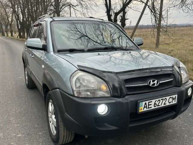 Зеленый Хендай Туксон, объемом двигателя 2 л и пробегом 190 тыс. км за 6150 $, фото 20 на Automoto.ua