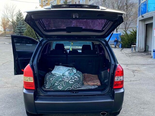 Зелений Хендай Туксон, об'ємом двигуна 2 л та пробігом 236 тис. км за 7600 $, фото 12 на Automoto.ua