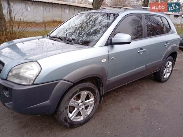 Зелений Хендай Туксон, об'ємом двигуна 1.99 л та пробігом 218 тис. км за 6500 $, фото 8 на Automoto.ua