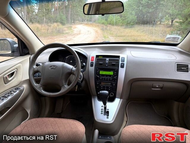 Зеленый Хендай Туксон, объемом двигателя 2 л и пробегом 185 тыс. км за 7950 $, фото 11 на Automoto.ua