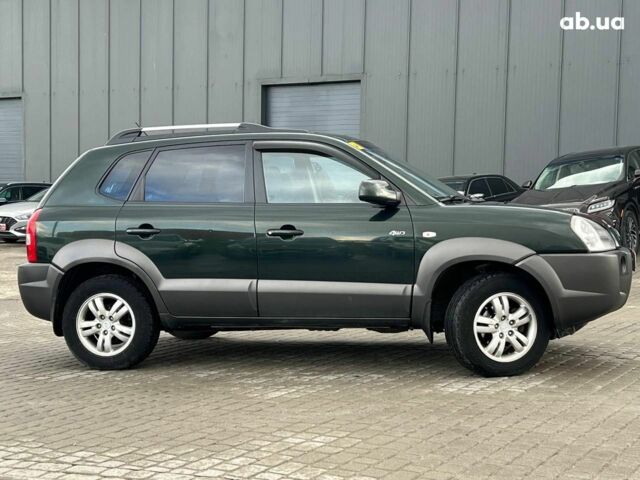 Зеленый Хендай Туксон, объемом двигателя 2 л и пробегом 223 тыс. км за 8540 $, фото 4 на Automoto.ua