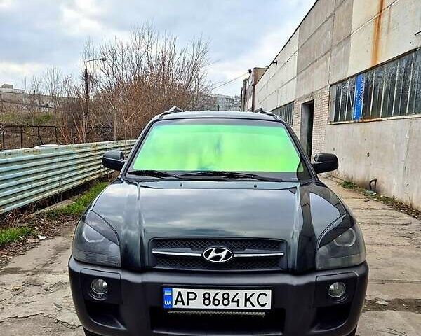 Зелений Хендай Туксон, об'ємом двигуна 2 л та пробігом 276 тис. км за 9000 $, фото 9 на Automoto.ua