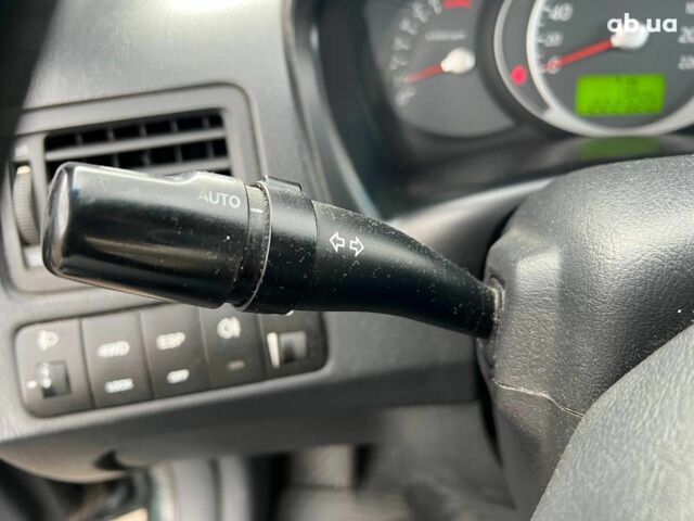 Зеленый Хендай Туксон, объемом двигателя 2 л и пробегом 223 тыс. км за 8540 $, фото 21 на Automoto.ua