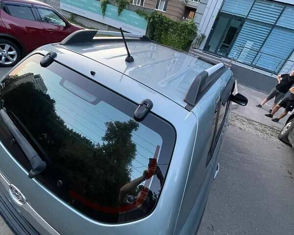 Зеленый Хендай Туксон, объемом двигателя 1.98 л и пробегом 205 тыс. км за 7700 $, фото 7 на Automoto.ua