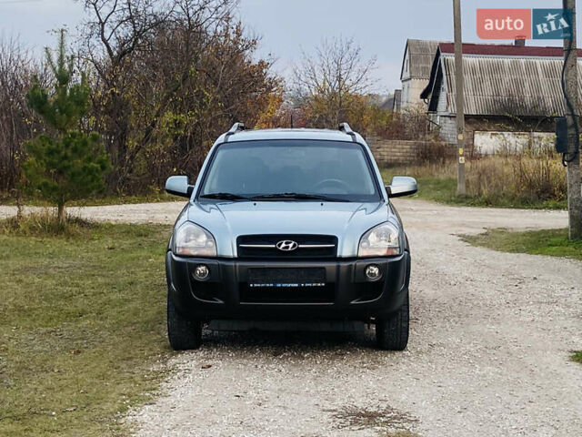 Зеленый Хендай Туксон, объемом двигателя 0 л и пробегом 109 тыс. км за 9500 $, фото 2 на Automoto.ua