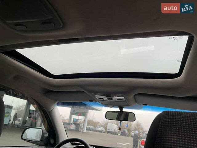 Зеленый Хендай Туксон, объемом двигателя 1.98 л и пробегом 295 тыс. км за 5950 $, фото 22 на Automoto.ua