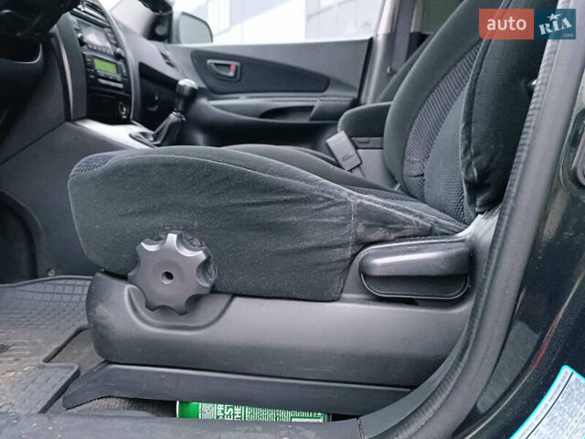 Зеленый Хендай Туксон, объемом двигателя 2 л и пробегом 223 тыс. км за 7290 $, фото 26 на Automoto.ua