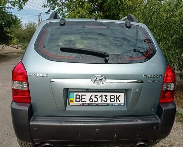 Зеленый Хендай Туксон, объемом двигателя 0 л и пробегом 305 тыс. км за 7200 $, фото 3 на Automoto.ua