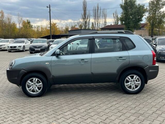Хендай Туксон 2008 в Кривом Роге на Automoto.ua Зеленый Хендай Туксон, объемом двигателя 2 л и пробегом 48 тыс. км за 11800 $, фото 2 на Automoto.ua