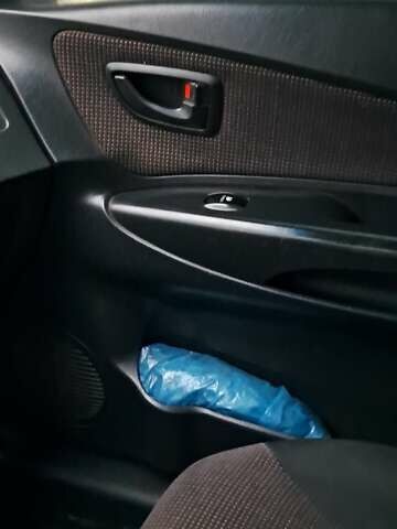 Зелений Хендай Туксон, об'ємом двигуна 1.98 л та пробігом 294 тис. км за 5500 $, фото 16 на Automoto.ua