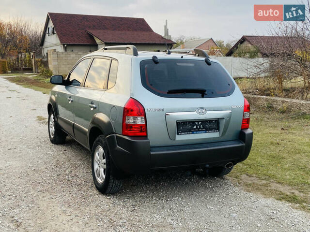Зеленый Хендай Туксон, объемом двигателя 0 л и пробегом 109 тыс. км за 9500 $, фото 5 на Automoto.ua