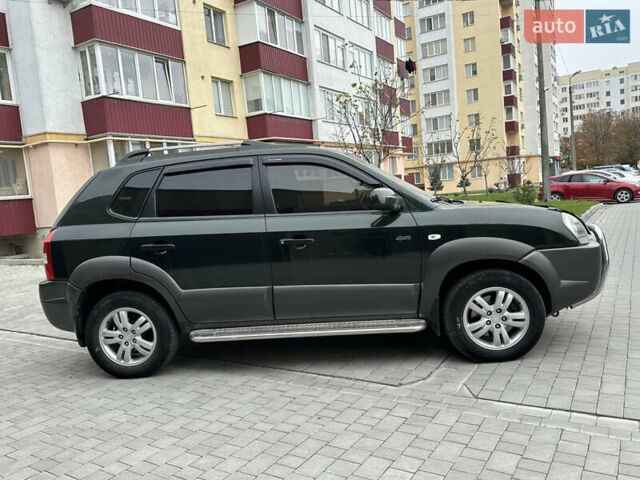 Зеленый Хендай Туксон, объемом двигателя 2 л и пробегом 140 тыс. км за 8100 $, фото 13 на Automoto.ua