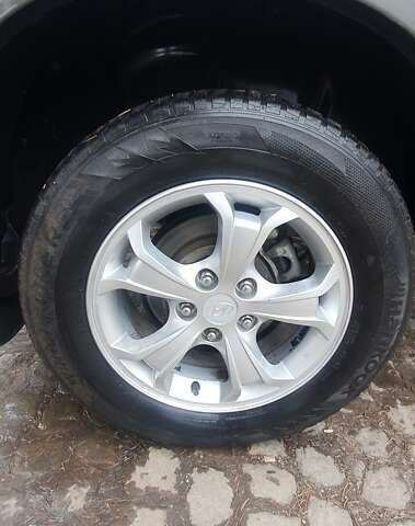 Зеленый Хендай Туксон, объемом двигателя 2 л и пробегом 115 тыс. км за 8500 $, фото 36 на Automoto.ua