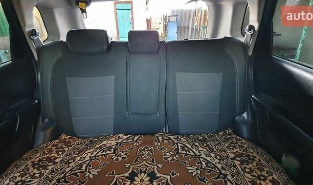 Зеленый Хендай Туксон, объемом двигателя 2 л и пробегом 115 тыс. км за 8500 $, фото 72 на Automoto.ua