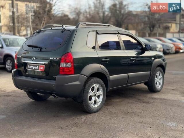 Зеленый Хендай Туксон, объемом двигателя 2 л и пробегом 132 тыс. км за 7490 $, фото 11 на Automoto.ua