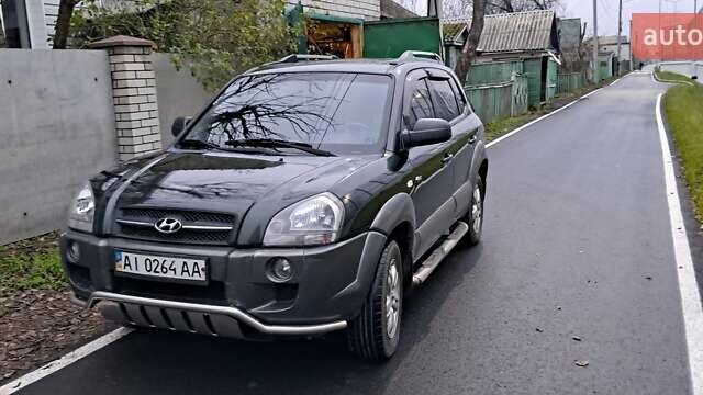 Зелений Хендай Туксон, об'ємом двигуна 1.98 л та пробігом 294 тис. км за 5500 $, фото 1 на Automoto.ua
