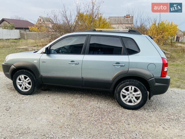Зеленый Хендай Туксон, объемом двигателя 0 л и пробегом 109 тыс. км за 9500 $, фото 4 на Automoto.ua