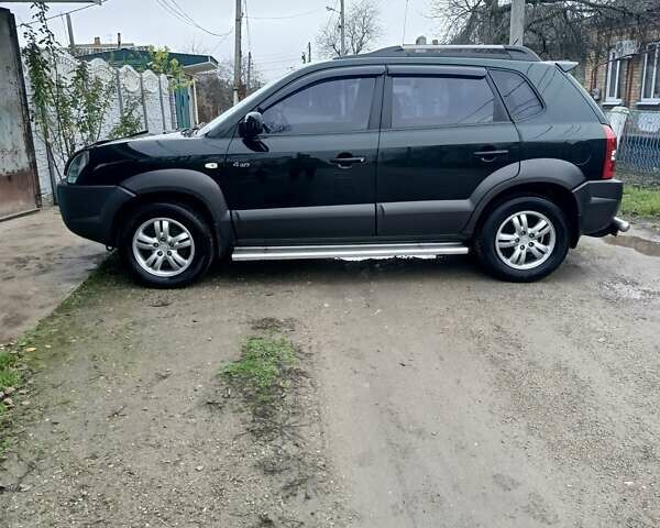 Зеленый Хендай Туксон, объемом двигателя 2 л и пробегом 108 тыс. км за 8700 $, фото 41 на Automoto.ua