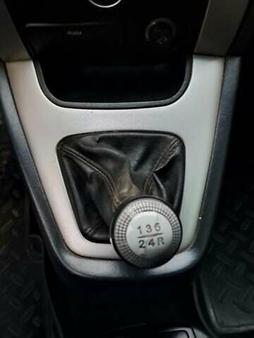 Зелений Хендай Туксон, об'ємом двигуна 1.98 л та пробігом 294 тис. км за 5500 $, фото 13 на Automoto.ua