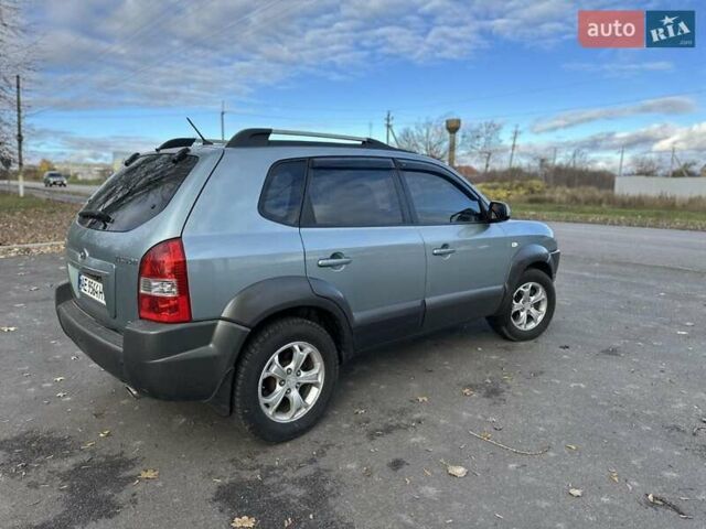 Зеленый Хендай Туксон, объемом двигателя 1.98 л и пробегом 168 тыс. км за 8800 $, фото 30 на Automoto.ua