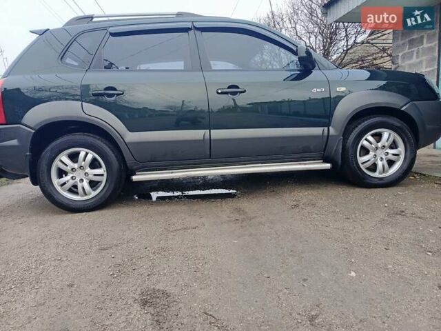 Зеленый Хендай Туксон, объемом двигателя 2 л и пробегом 108 тыс. км за 8700 $, фото 37 на Automoto.ua