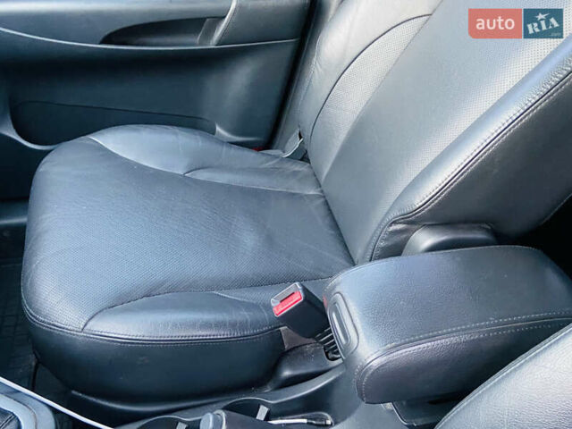 Зеленый Хендай Туксон, объемом двигателя 0 л и пробегом 109 тыс. км за 9500 $, фото 18 на Automoto.ua