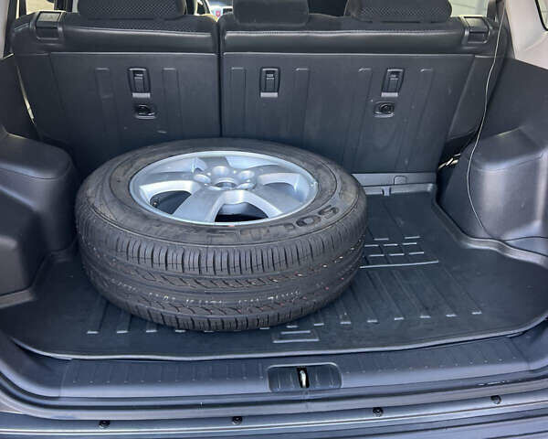 Зеленый Хендай Туксон, объемом двигателя 1.98 л и пробегом 130 тыс. км за 9100 $, фото 9 на Automoto.ua