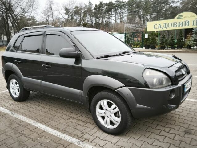 Зеленый Хендай Туксон, объемом двигателя 2 л и пробегом 275 тыс. км за 7999 $, фото 7 на Automoto.ua