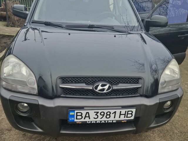 Зеленый Хендай Туксон, объемом двигателя 2 л и пробегом 228 тыс. км за 6500 $, фото 13 на Automoto.ua