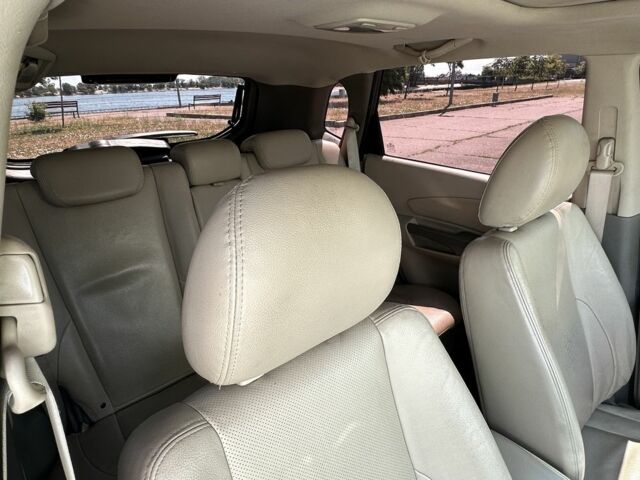 Хендай Туксон 2008 в Черкассах на Automoto.ua Зеленый Хендай Туксон, объемом двигателя 2.7 л и пробегом 187 тыс. км за 8400 $, фото 6 на Automoto.ua