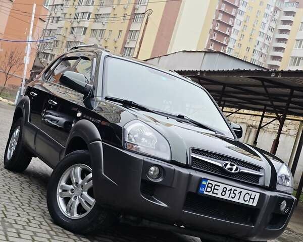 Зеленый Хендай Туксон, объемом двигателя 1.98 л и пробегом 178 тыс. км за 8900 $, фото 27 на Automoto.ua