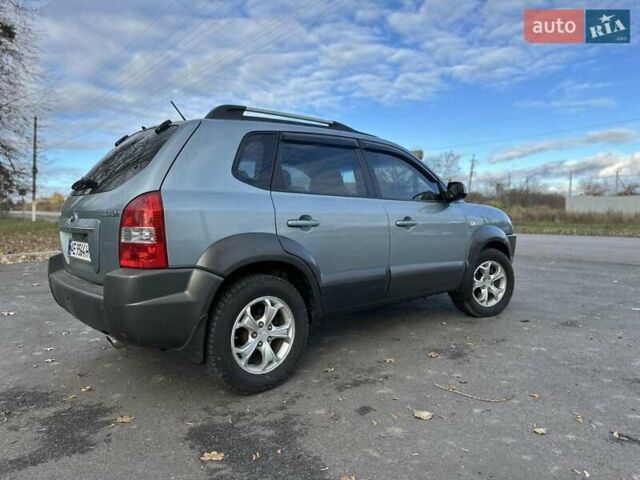 Зеленый Хендай Туксон, объемом двигателя 1.98 л и пробегом 168 тыс. км за 8800 $, фото 20 на Automoto.ua